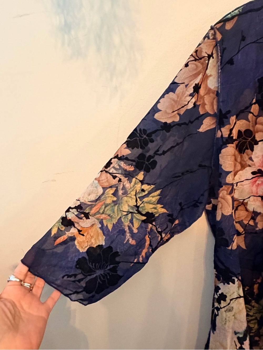 Papillon Velvet Burnout Floral Kimono Cardigan | Navy Bo - Picture 5 of 8